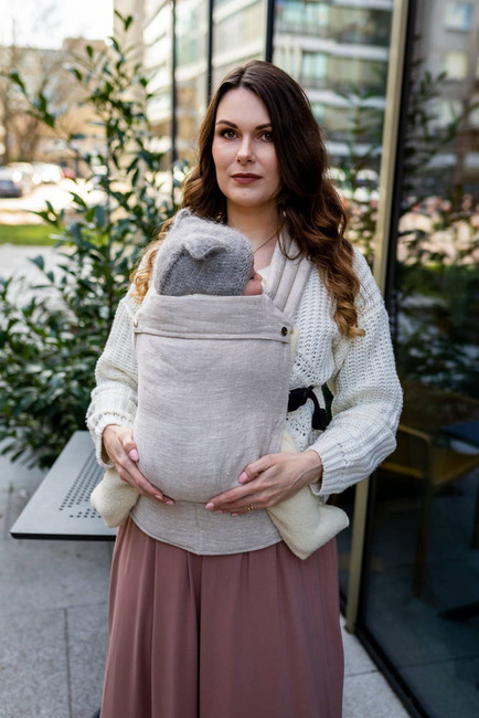 Qusy carrier / Linen Marshmallow - adjustable ergonomic carrier 