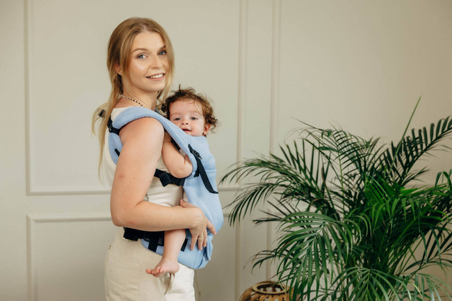 LennyLamb baby carrier - LennyLight - Little Herringbone Skylight