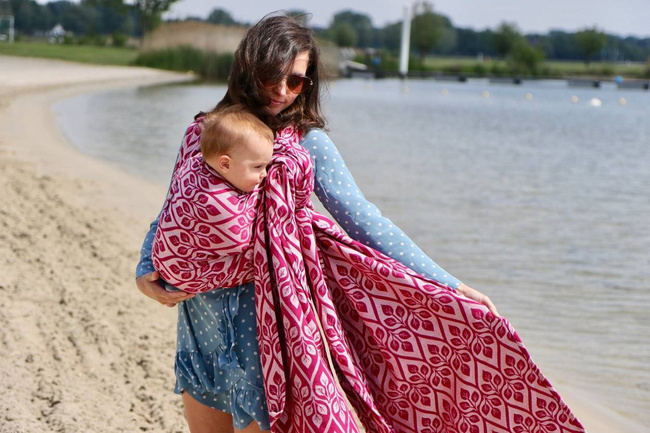Chusta tkana Yaro Sling - La Vita Duo Fuchsia White Tencel Seacell