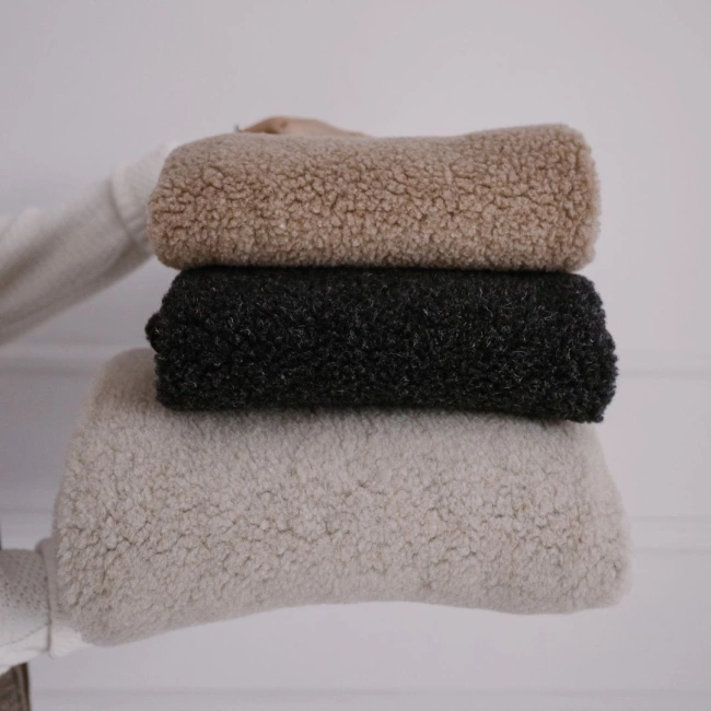 Zaffiro - Koc 100% wełna - Baranek Beige