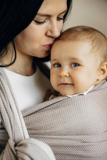 Basic Line Baby Sling LennyLamb - Little Herringbone Almond
