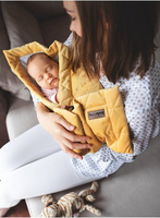 Kinder Hop baby blanket - Triangles Mustard