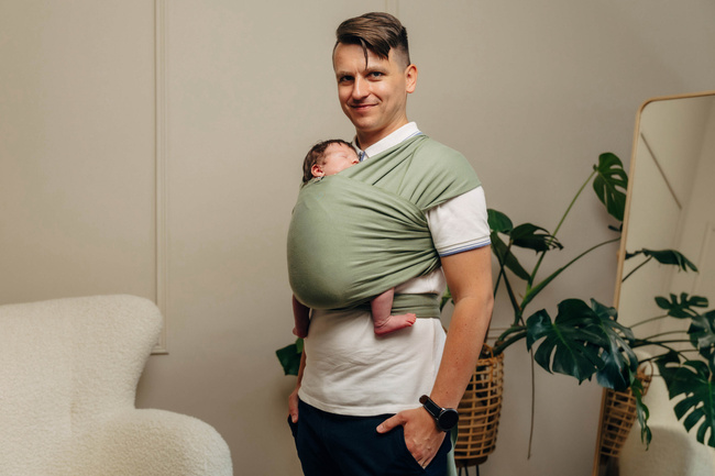 LennyLamb Stretchy/Elastic Baby Sling - Sage (5m.)