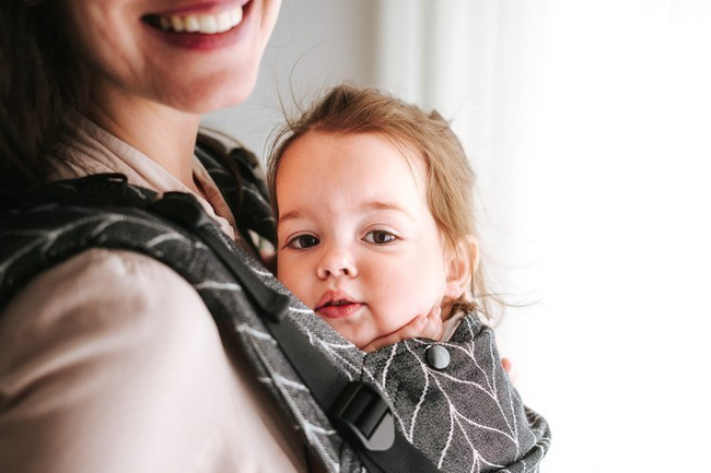 Nosidełko Kavka Multi-age: Black Braid Bamboo