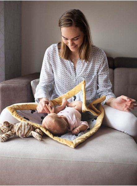 Kinder Hop baby blanket - Triangles Mustard
