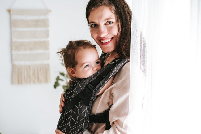 Baby carrier Kavka Multi-age: Black Braid Bamboo
