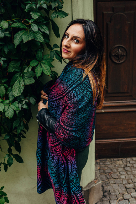 Shawl made of wrap fabric LennyLamb - Peacok's Tail Black Opal