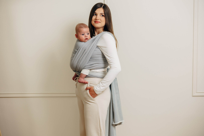 Basic Line Baby Sling Lenny Lamb - Little Herringbone Grey
