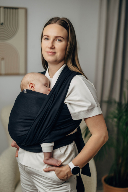 Basic Line Baby Sling Lenny Lamb - Little Herringbone Black Ebony