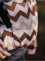 Kinder Hop Grow Air Carrier: Brown Zig Zag