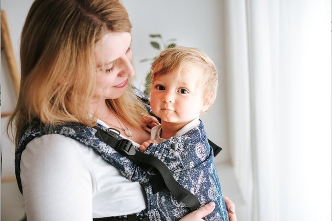 Nosidełko Kavka Multi-age: Ink Dandelions Bamboo