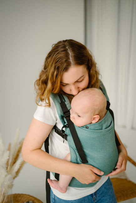 Baby carrier Kavka Essence: Light Green