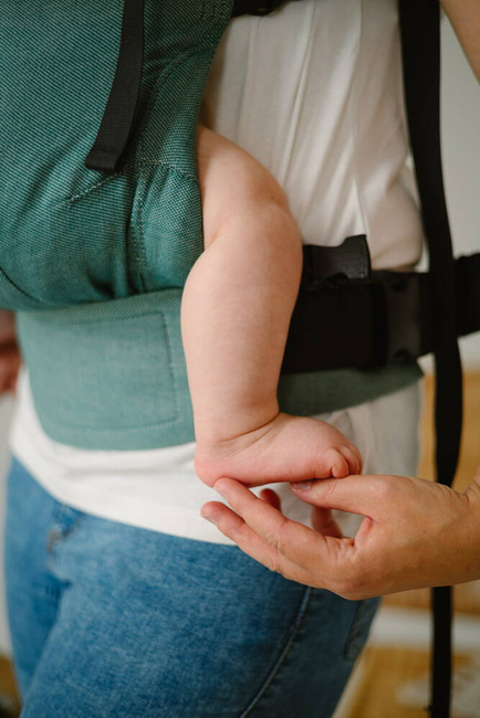 Baby carrier Kavka Essence: Light Green