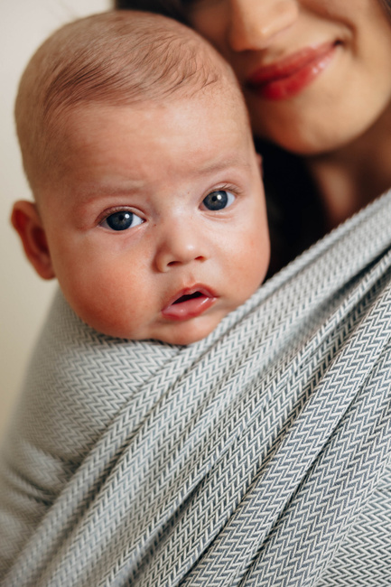 Basic Line Baby Sling Lenny Lamb - Little Herringbone Grey