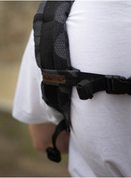 Nosidełko Kinder Hop Multi Grow: Dots Dark Grey