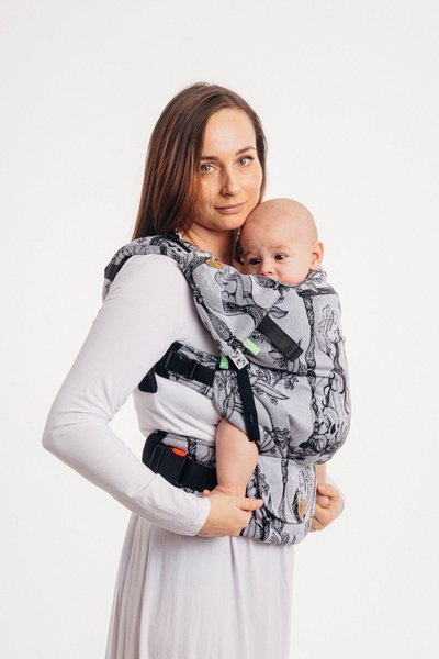 Lenny Lamb Baby carrier: LennyUpGrade: Time (with skull)