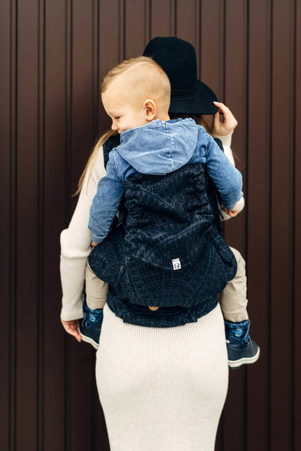 Lenny Lamb Baby carrier: LennyPreschool: Peacock's Tail Sublime