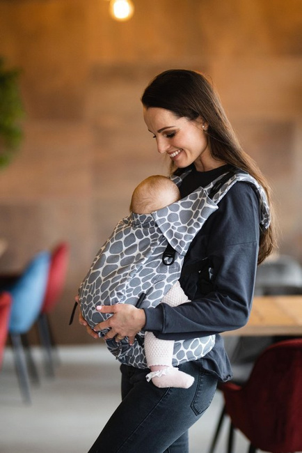 Be Lenka Baby carrier: 4Ever Giraffe Grey