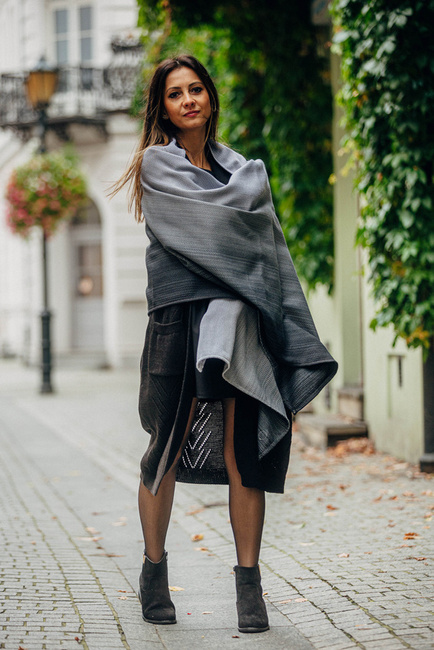 Shawl made of wrap fabric LennyLamb - Little Herringbone Ombre Grey