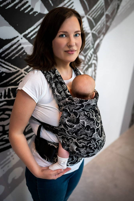 Qusy carrier / Cartoon Sky Tar- adjustable ergonomic carrier 