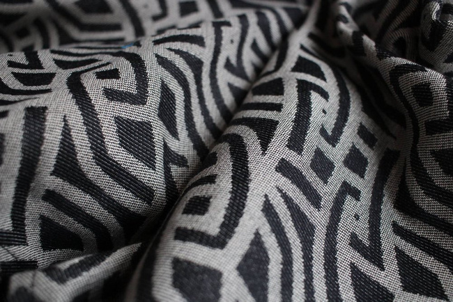 Chusta tkana Yaro Braid Black Natural Seacell Wrap
