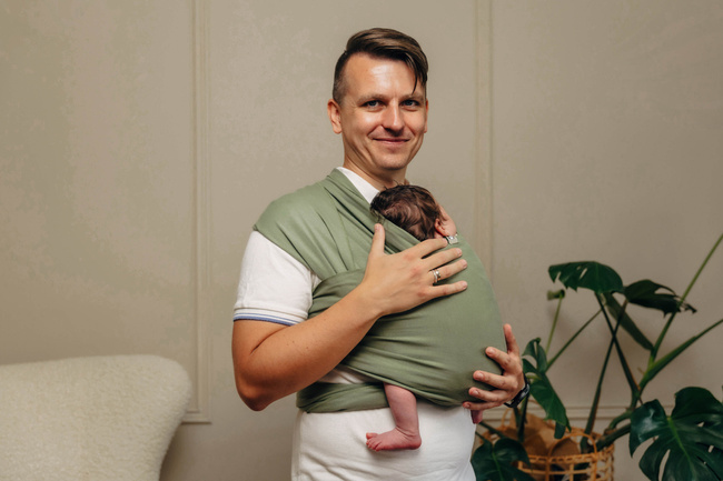 LennyLamb Stretchy/Elastic Baby Sling - Sage (5m.)