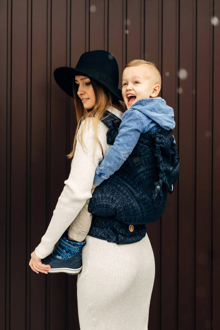 Lenny Lamb Baby carrier: LennyPreschool: Peacock's Tail Sublime