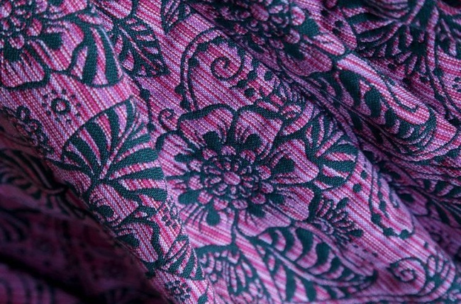 Chusta tkana Yaro Ava Contra Black Pink Random Wool