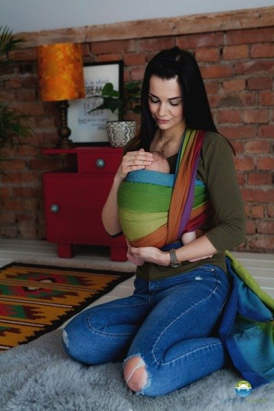 Chusta tkana Little Frog Ciemna Tęczowa Aura