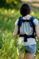 Nosidełko ergonomiczne Little Frog - Granatowa Jodełka