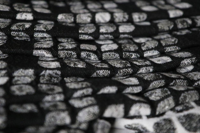 Chusta tkana Yaro Slings -  Petals Ultra Black White Grey Tencel 