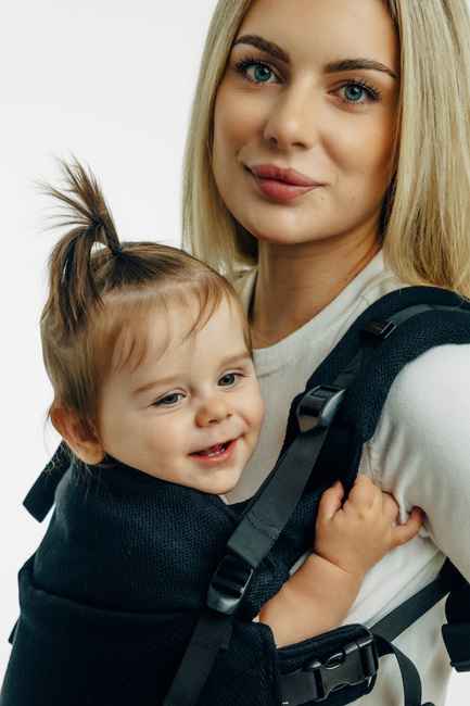 LennyLamb Baby carrier: LennyUpGrade: Little Herringbone Black Heban