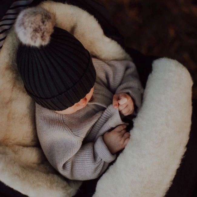 Zaffiro - Aspen iGrow Winter Footmuff with Premium Sheep Wool Black