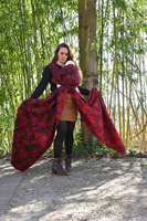 Chusta tkana Yaro Slings - Ava Trinity Black Sangria Rainbow Wool