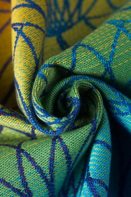 LennyLamb Baby carrier: LennyUpGrade: Rainbow Lotus