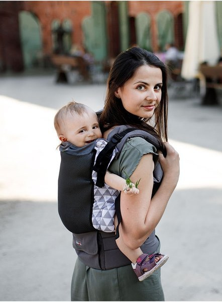 Nosidełko Kinder Hop Grow Air: Triangles