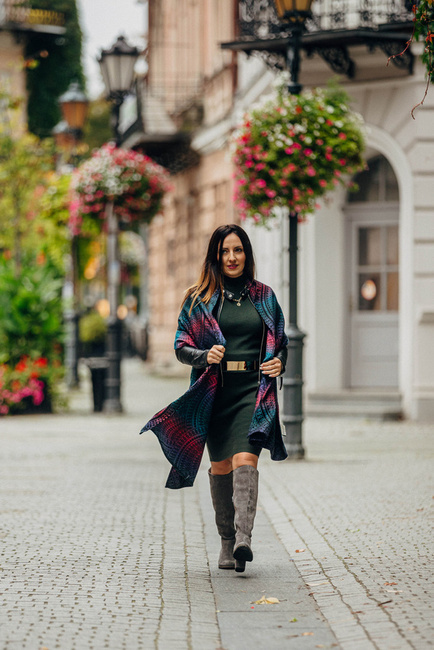 Shawl made of wrap fabric LennyLamb - Peacok's Tail Black Opal