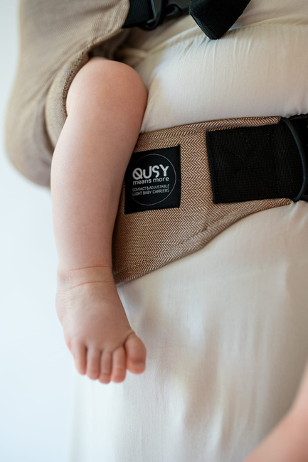 Baby Carrier Qusy Mini 2.0 - Walnut Twill Bamboo