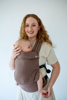 Qusy adjustable ergonomic carrier  2.0 - LINEN MOCHA MOUSSE