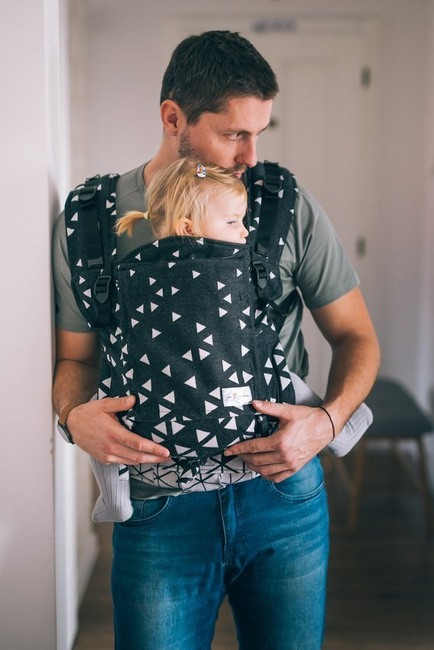 Nosidełko Be Lenka - 4Ever Triangle Black