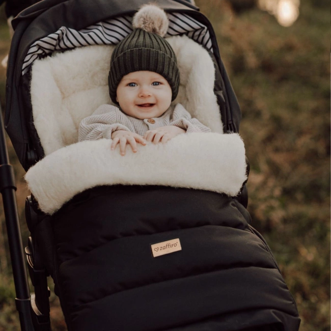 Zaffiro - Aspen iGrow Winter Footmuff with Premium Sheep Wool Black