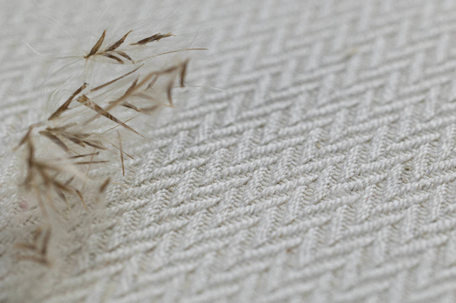 LennyHybrid Half Buckle Carrier - Little Herringbone Luce