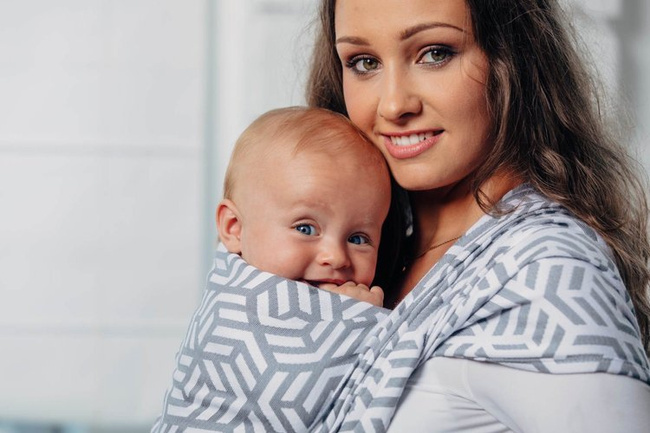 Basic Line Baby Sling Lenny Lamb - Pearl