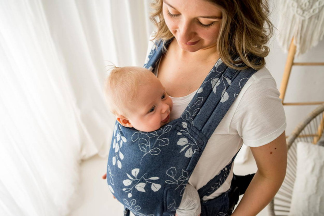 Nosidełko Kavka Handy: Ink Eucalyptus