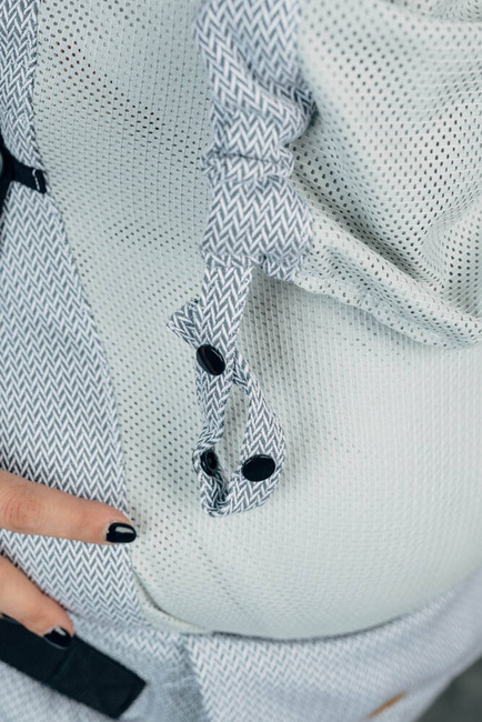 LennyLamb Mesh Baby carrier: LennyUpGrade Little Herringbone Grey