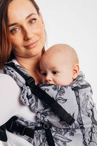 Lenny Lamb Baby carrier: LennyUpGrade: Time (with skull)