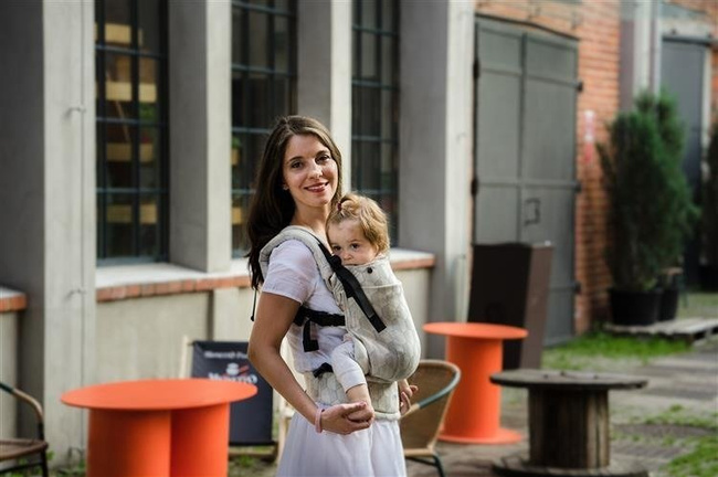 Nosidełko Kavka Multi-age angelic shade