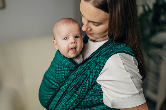 Basic Line Baby Sling Lenny Lamb - Little Herringbone Emerald