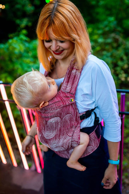 Qusy carrier / Sand Stories Polka Tencel - adjustable ergonomic carrier 