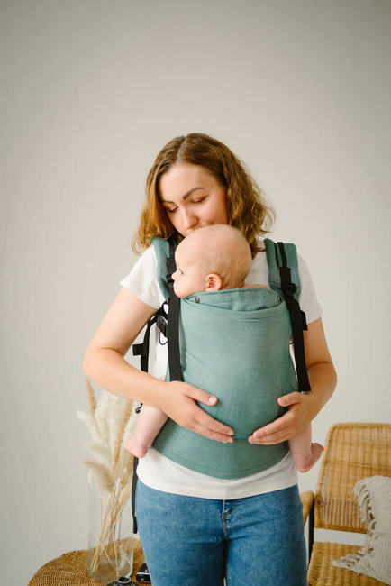 Baby carrier Kavka Essence: Light Green